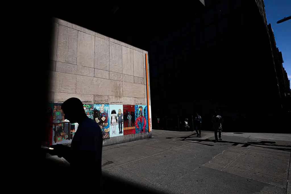 Honorable Mention - The Invisibles N 9