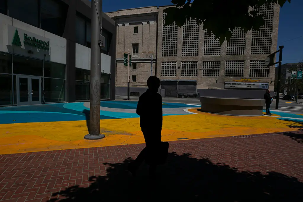 Honorable Mention - The Invisibles N 12